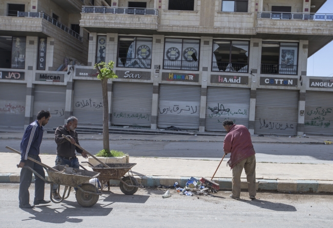 Afrin'de günlük yaşam normale dönüyor